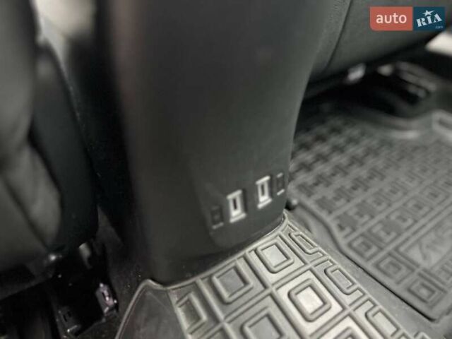 Червоний Опель Mokka, об'ємом двигуна 1.2 л та пробігом 15 тис. км за 18000 $, фото 17 на Automoto.ua