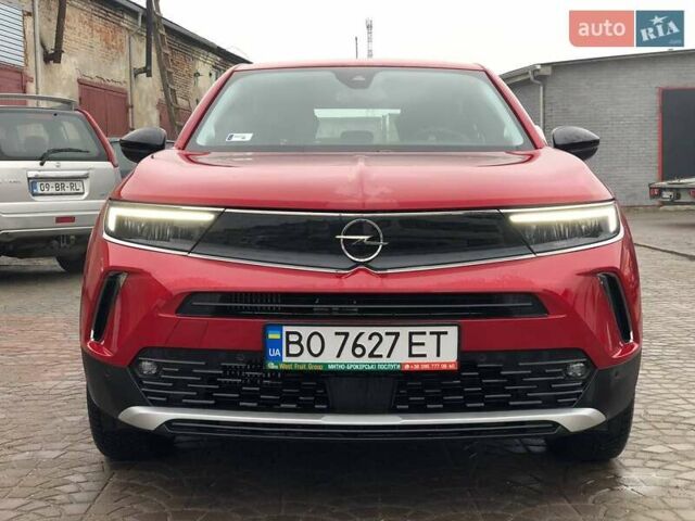 Красный Опель Mokka, объемом двигателя 1.2 л и пробегом 8 тыс. км за 18900 $, фото 2 на Automoto.ua