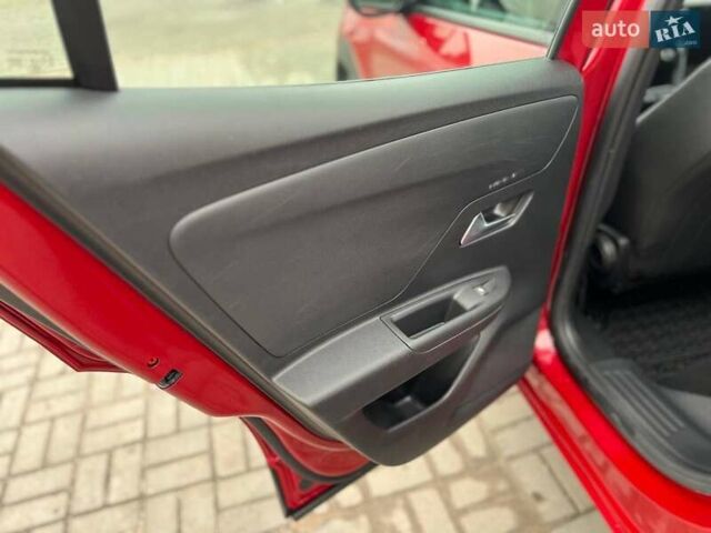 Червоний Опель Mokka, об'ємом двигуна 1.2 л та пробігом 15 тис. км за 18000 $, фото 14 на Automoto.ua