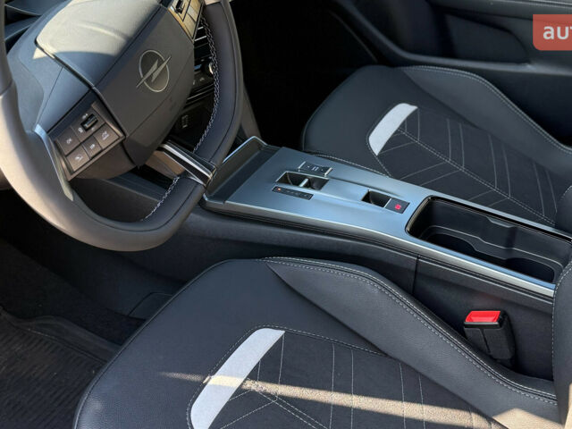 Опель Mokka 2025 года купить новое авто Опель Mokka 2025 года от официального дилера ТОВ «Альфа Авангард» Опель фото