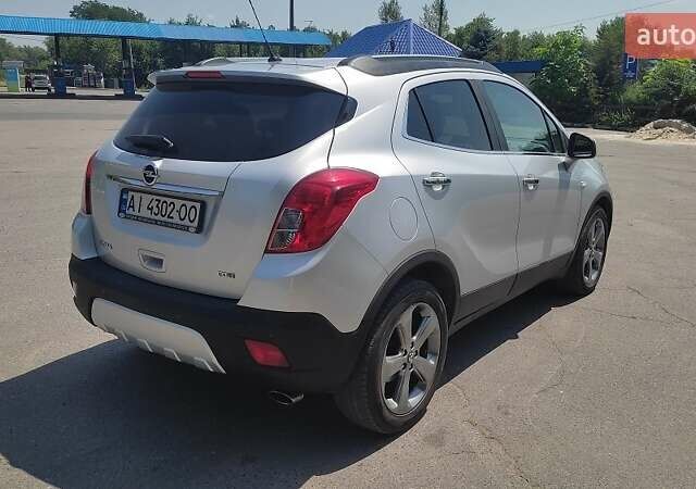 Серый Опель Mokka, объемом двигателя 1.69 л и пробегом 237 тыс. км за 9999 $, фото 4 на Automoto.ua