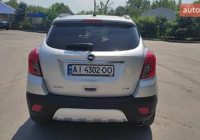 Серый Опель Mokka, объемом двигателя 1.69 л и пробегом 237 тыс. км за 9999 $, фото 5 на Automoto.ua