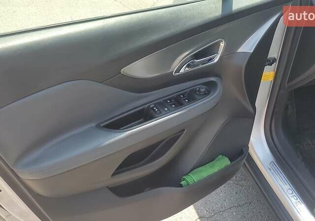 Серый Опель Mokka, объемом двигателя 1.69 л и пробегом 237 тыс. км за 9999 $, фото 13 на Automoto.ua