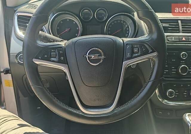 Серый Опель Mokka, объемом двигателя 1.69 л и пробегом 237 тыс. км за 9999 $, фото 14 на Automoto.ua