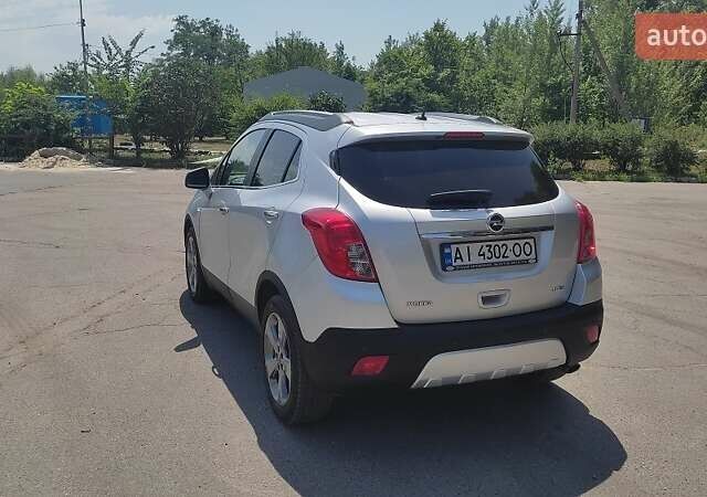 Серый Опель Mokka, объемом двигателя 1.69 л и пробегом 237 тыс. км за 9999 $, фото 6 на Automoto.ua