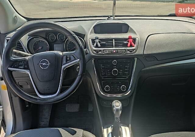 Серый Опель Mokka, объемом двигателя 1.69 л и пробегом 237 тыс. км за 9999 $, фото 15 на Automoto.ua