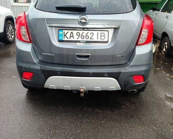Серый Опель Mokka, объемом двигателя 1.69 л и пробегом 254 тыс. км за 12200 $, фото 8 на Automoto.ua