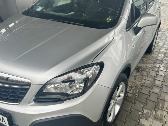 Серый Опель Mokka, объемом двигателя 1.4 л и пробегом 221 тыс. км за 15500 $, фото 2 на Automoto.ua