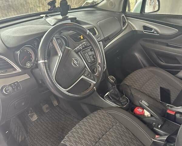 Серый Опель Mokka, объемом двигателя 1.4 л и пробегом 221 тыс. км за 15500 $, фото 4 на Automoto.ua