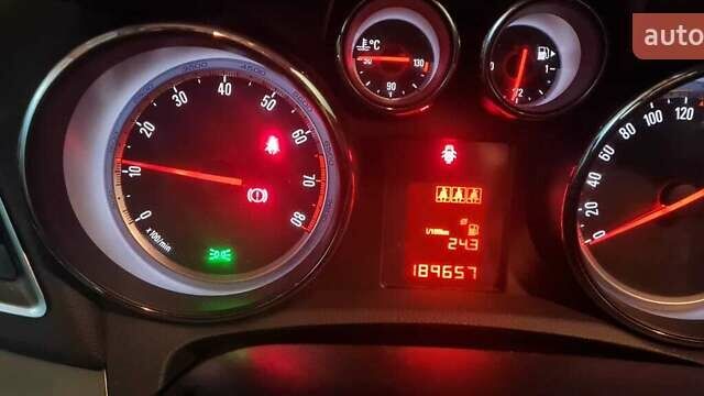 Сірий Опель Mokka, об'ємом двигуна 1.36 л та пробігом 189 тис. км за 10400 $, фото 11 на Automoto.ua
