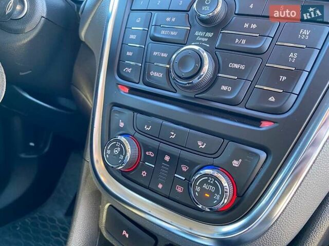 Серый Опель Mokka, объемом двигателя 1.36 л и пробегом 70 тыс. км за 13800 $, фото 19 на Automoto.ua