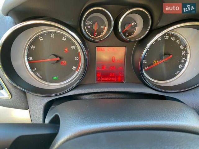 Серый Опель Mokka, объемом двигателя 1.36 л и пробегом 70 тыс. км за 13800 $, фото 21 на Automoto.ua