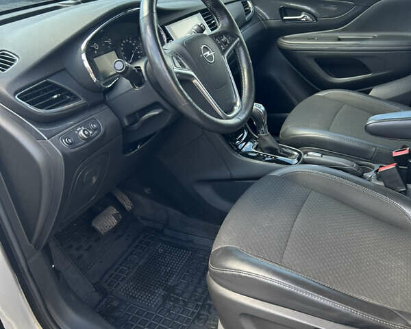 Сірий Опель Mokka, об'ємом двигуна 1.6 л та пробігом 166 тис. км за 14799 $, фото 13 на Automoto.ua