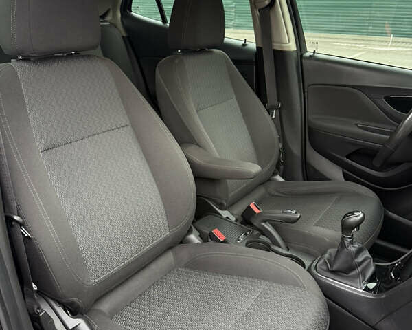 Опель Mokka 2017 в Киеве на Automoto.ua Серый Опель Mokka, объемом двигателя 1.6 л и пробегом 179 тыс. км за 13200 $, фото 19 на Automoto.ua