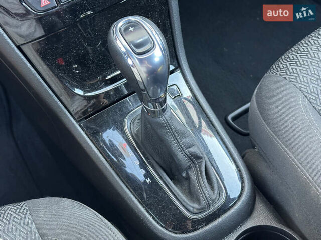 Опель Mokka 2017 в Киеве на Automoto.ua Серый Опель Mokka, объемом двигателя 1.6 л и пробегом 150 тыс. км за 14350 $, фото 33 на Automoto.ua