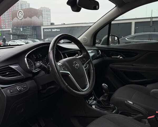 Опель Mokka 2017 в Киеве на Automoto.ua Серый Опель Mokka, объемом двигателя 1.6 л и пробегом 179 тыс. км за 13200 $, фото 9 на Automoto.ua