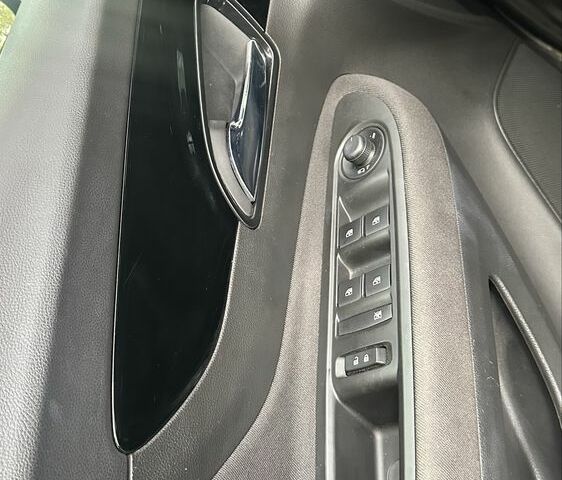 Сірий Опель Mokka, об'ємом двигуна 1.6 л та пробігом 119 тис. км за 13500 $, фото 11 на Automoto.ua