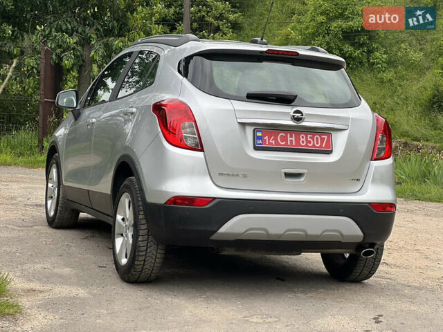 Серый Опель Mokka, объемом двигателя 1.6 л и пробегом 146 тыс. км за 12650 $, фото 2 на Automoto.ua