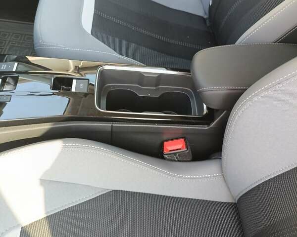 Серый Опель Mokka, объемом двигателя 1.2 л и пробегом 36 тыс. км за 19000 $, фото 2 на Automoto.ua