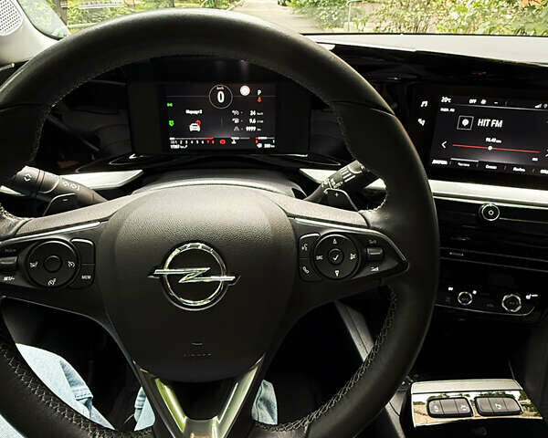 Серый Опель Mokka, объемом двигателя 1.2 л и пробегом 17 тыс. км за 20000 $, фото 6 на Automoto.ua
