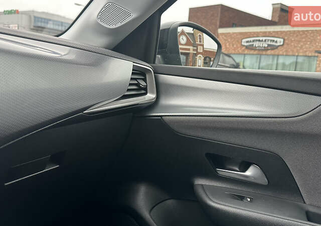 Зеленый Опель Mokka, объемом двигателя 0 л и пробегом 130 тыс. км за 15300 $, фото 21 на Automoto.ua