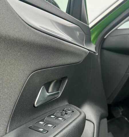 Зеленый Опель Mokka, объемом двигателя 0 л и пробегом 130 тыс. км за 15300 $, фото 13 на Automoto.ua