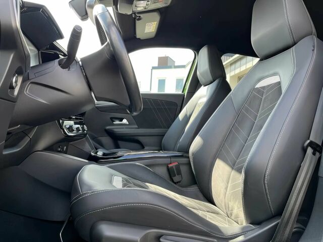 Зелений Опель Mokka, об'ємом двигуна 0 л та пробігом 11 тис. км за 10200 $, фото 8 на Automoto.ua