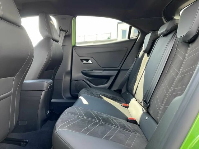 Зелений Опель Mokka, об'ємом двигуна 0 л та пробігом 11 тис. км за 10200 $, фото 11 на Automoto.ua