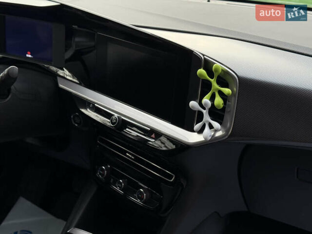 Зелений Опель Mokka, об'ємом двигуна 1.2 л та пробігом 82 тис. км за 18700 $, фото 12 на Automoto.ua