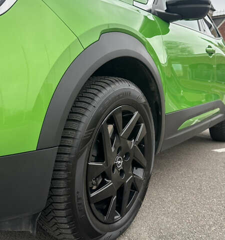 Зеленый Опель Mokka, объемом двигателя 0 л и пробегом 130 тыс. км за 15300 $, фото 7 на Automoto.ua