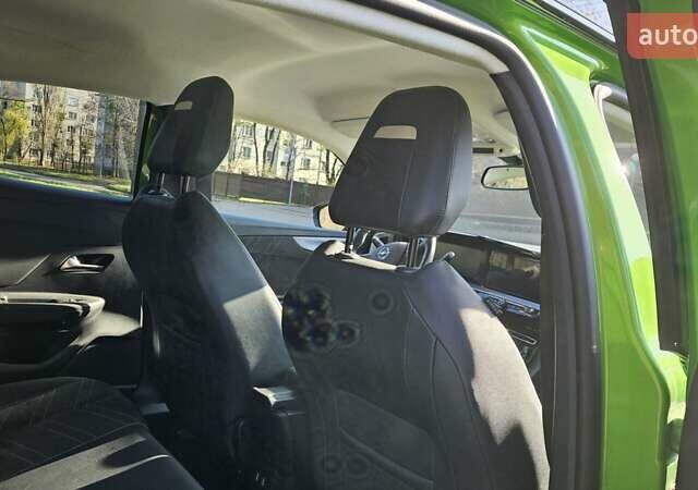 Зеленый Опель Mokka, объемом двигателя 0 л и пробегом 24 тыс. км за 19500 $, фото 9 на Automoto.ua