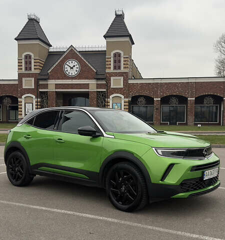 Зеленый Опель Mokka, объемом двигателя 0 л и пробегом 130 тыс. км за 15300 $, фото 1 на Automoto.ua