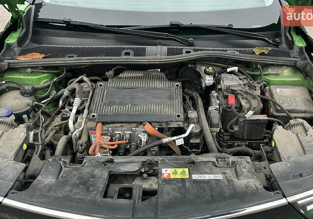 Зеленый Опель Mokka, объемом двигателя 0 л и пробегом 130 тыс. км за 15300 $, фото 26 на Automoto.ua