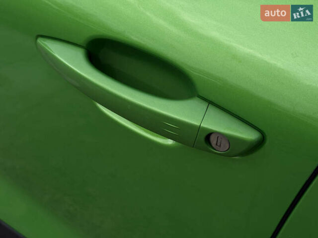 Зелений Опель Mokka, об'ємом двигуна 1.2 л та пробігом 82 тис. км за 18700 $, фото 8 на Automoto.ua