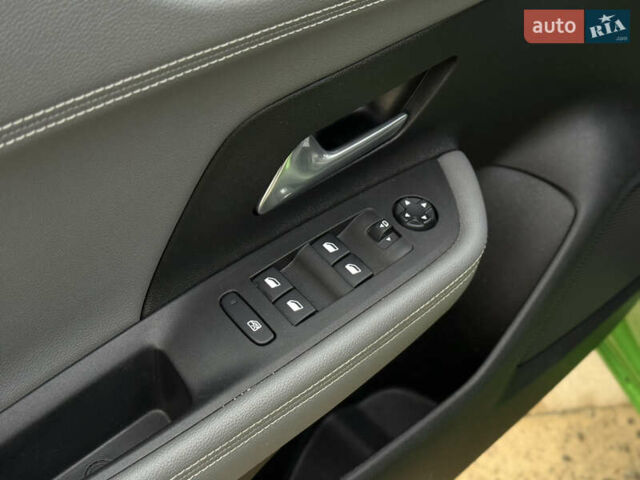 Зелений Опель Mokka, об'ємом двигуна 1.2 л та пробігом 82 тис. км за 18700 $, фото 9 на Automoto.ua