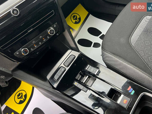 Опель Mokka 2023 в Ивано-Франковске на Automoto.ua Зеленый Опель Mokka, объемом двигателя 1.2 л и пробегом 11 тыс. км за 16900 $, фото 10 на Automoto.ua