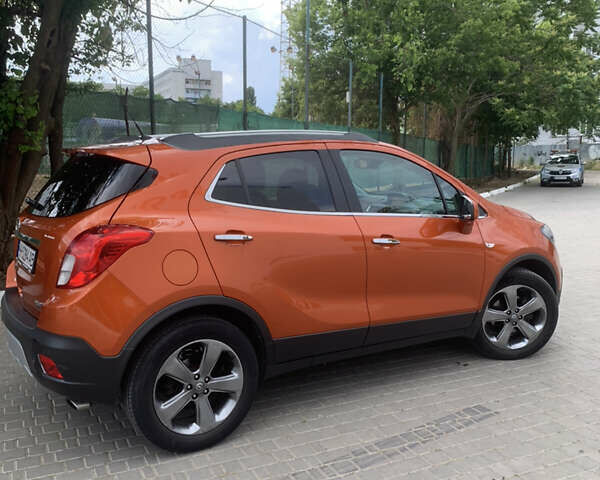 Оранжевый Опель Mokka, объемом двигателя 1.7 л и пробегом 172 тыс. км за 10800 $, фото 3 на Automoto.ua