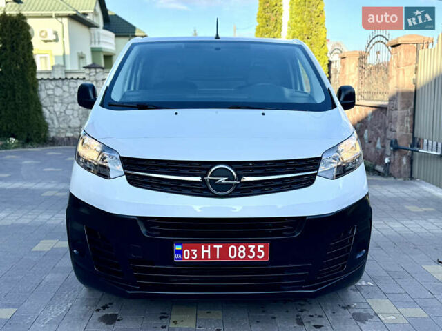 Белый Опель Vivaro-e, объемом двигателя 0 л и пробегом 50 тыс. км за 20878 $, фото 3 на Automoto.ua