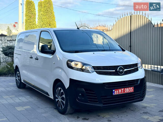 Белый Опель Vivaro-e, объемом двигателя 0 л и пробегом 50 тыс. км за 20878 $, фото 2 на Automoto.ua