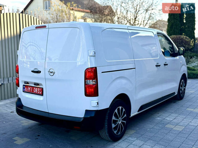 Белый Опель Vivaro-e, объемом двигателя 0 л и пробегом 50 тыс. км за 20878 $, фото 7 на Automoto.ua