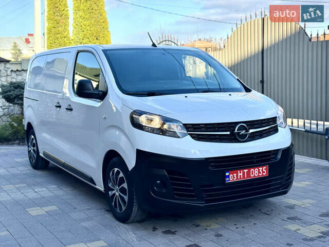 Белый Опель Vivaro-e, объемом двигателя 0 л и пробегом 50 тыс. км за 20878 $, фото 9 на Automoto.ua