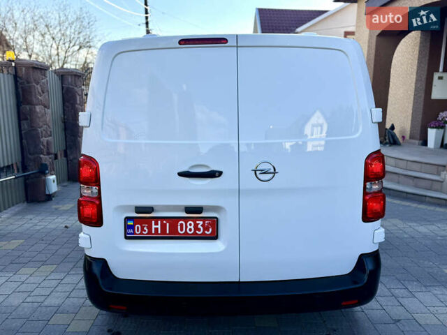 Белый Опель Vivaro-e, объемом двигателя 0 л и пробегом 50 тыс. км за 20878 $, фото 6 на Automoto.ua