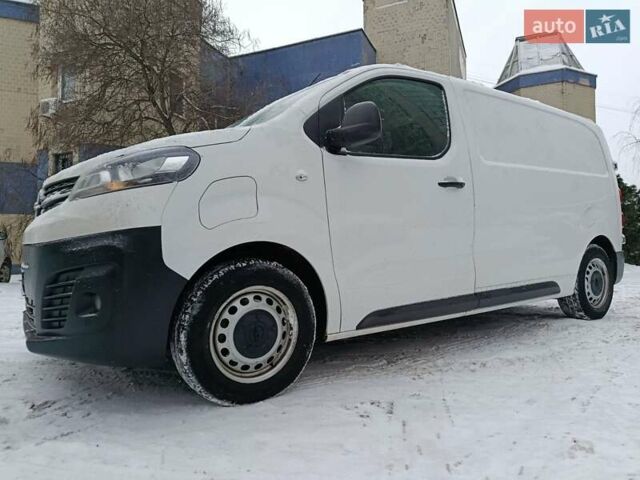 Білий Опель Vivaro-e, об'ємом двигуна 0 л та пробігом 46 тис. км за 23489 $, фото 7 на Automoto.ua