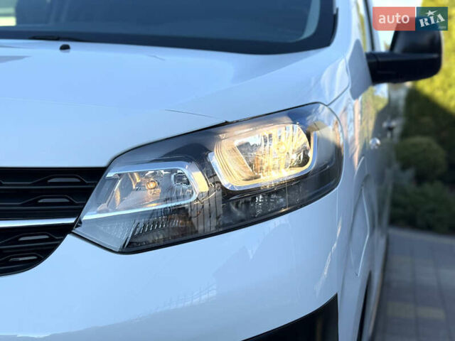 Белый Опель Vivaro-e, объемом двигателя 0 л и пробегом 50 тыс. км за 20878 $, фото 11 на Automoto.ua