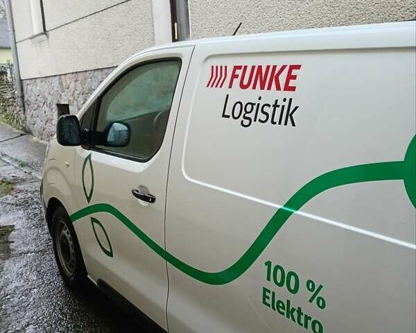 Білий Опель Vivaro-e, об'ємом двигуна 0 л та пробігом 23 тис. км за 19900 $, фото 3 на Automoto.ua