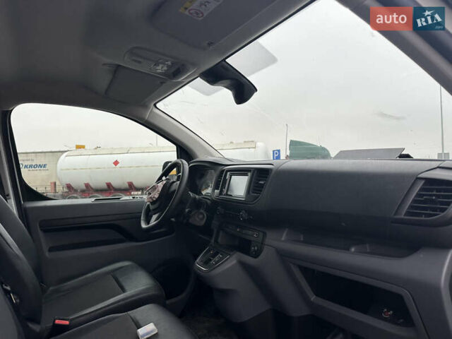 Белый Опель Vivaro-e, объемом двигателя 0 л и пробегом 44 тыс. км за 14500 $, фото 3 на Automoto.ua