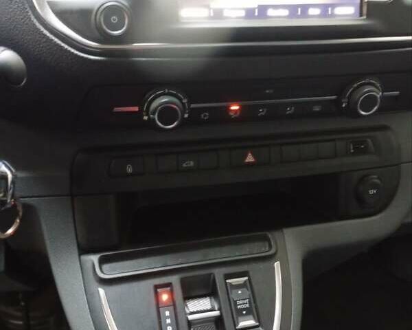 Білий Опель Vivaro-e, об'ємом двигуна 0 л та пробігом 23 тис. км за 19900 $, фото 26 на Automoto.ua