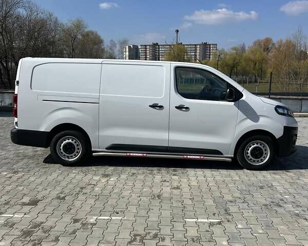 Білий Опель Vivaro-e, об'ємом двигуна 0 л та пробігом 5 тис. км за 23900 $, фото 3 на Automoto.ua