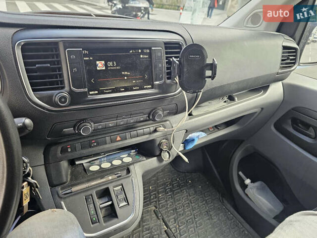 Білий Опель Vivaro-e, об'ємом двигуна 0 л та пробігом 43 тис. км за 21002 $, фото 3 на Automoto.ua