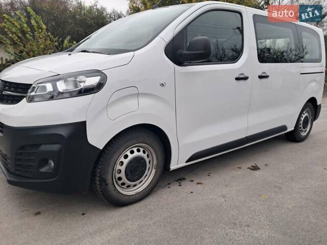 Білий Опель Vivaro-e, об'ємом двигуна 0 л та пробігом 7 тис. км за 22500 $, фото 6 на Automoto.ua